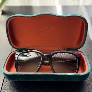Gucci Original Black Sunglasses with Teal Case. Like new.